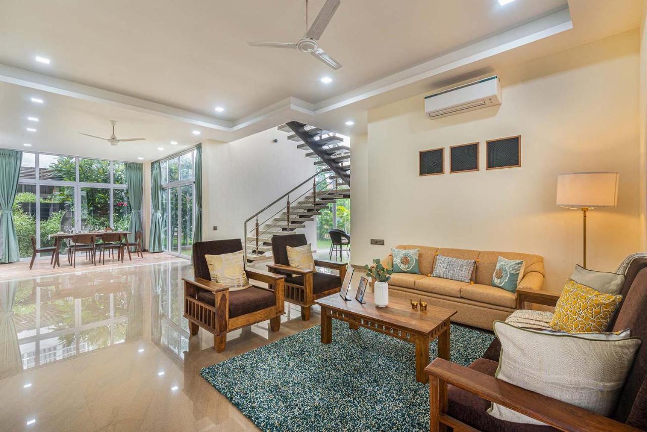 Sierra Skies By Stayvista - A Mountain-View Villa Featuring A Rooftop Swimming Pool, Jacuzzi, Turf, And A Gym For An Elevated Stay Lonavala Exteriér fotografie