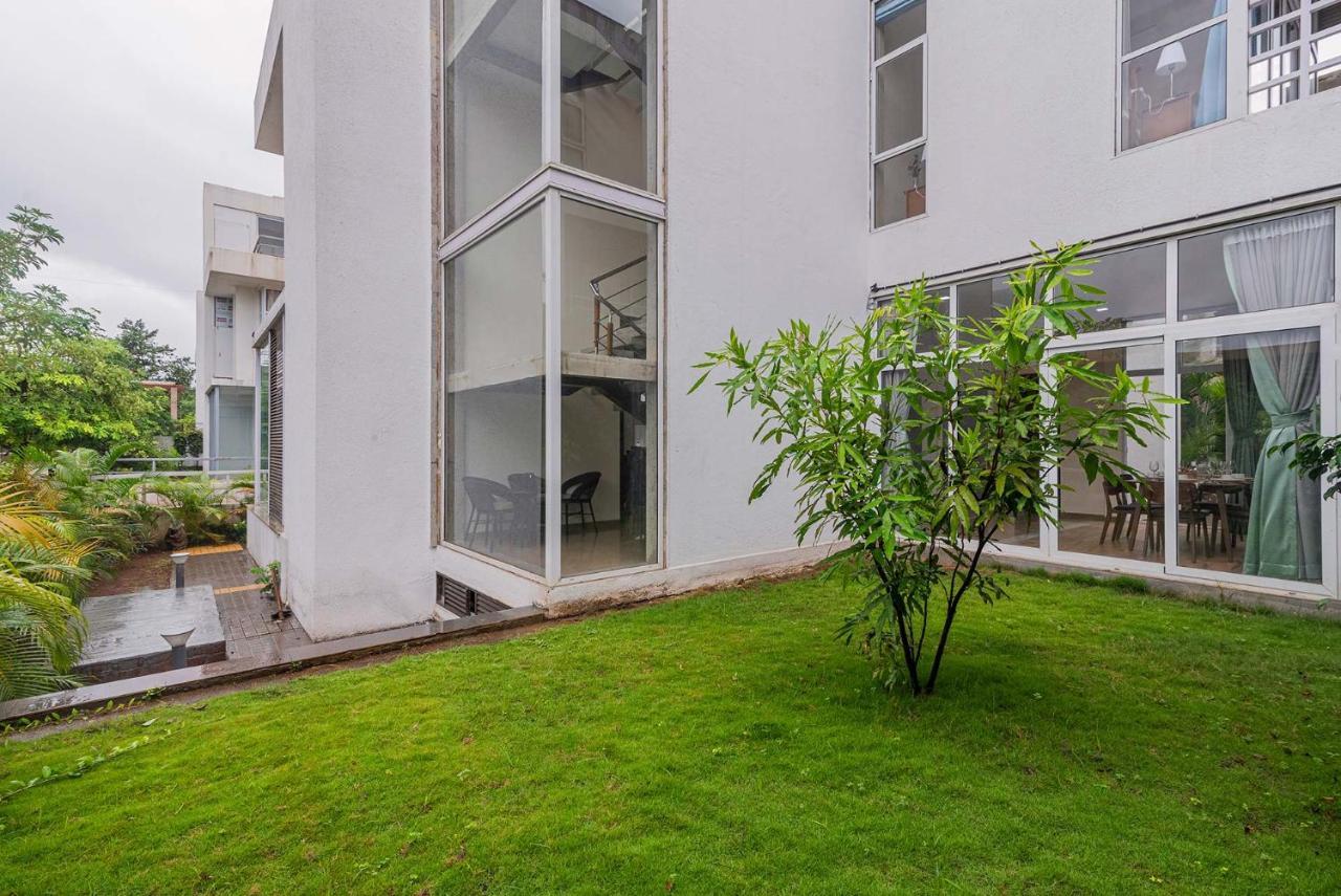 Sierra Skies By Stayvista - A Mountain-View Villa Featuring A Rooftop Swimming Pool, Jacuzzi, Turf, And A Gym For An Elevated Stay Lonavala Exteriér fotografie