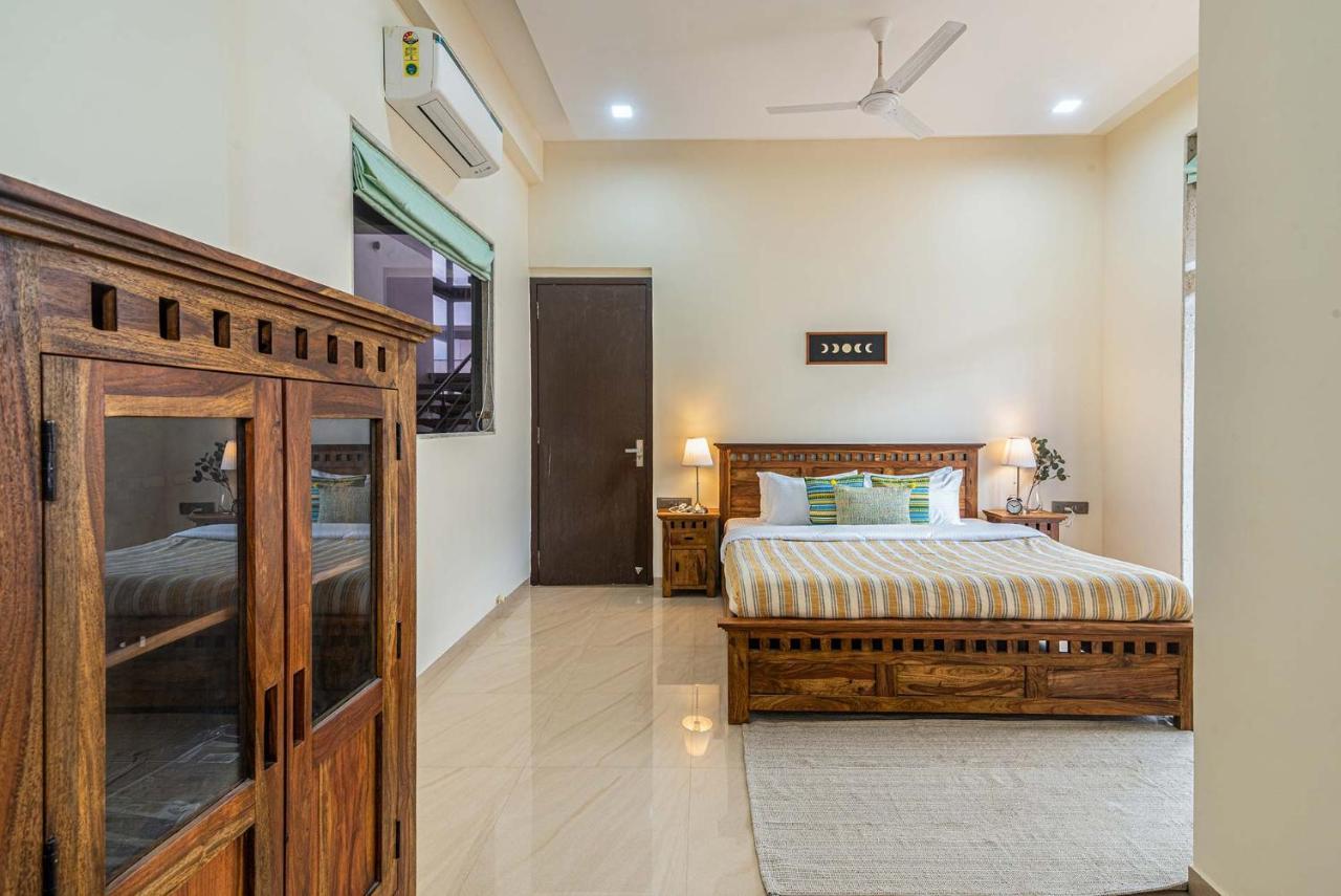 Sierra Skies By Stayvista - A Mountain-View Villa Featuring A Rooftop Swimming Pool, Jacuzzi, Turf, And A Gym For An Elevated Stay Lonavala Exteriér fotografie